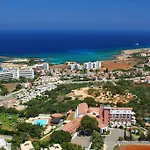 فندق Adelais Bay 3*