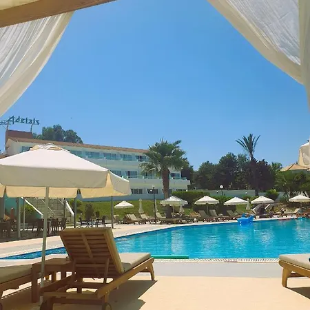 Hotel Adelais Bay