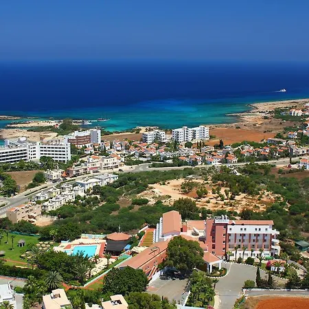 Hotel Adelais Bay 3*