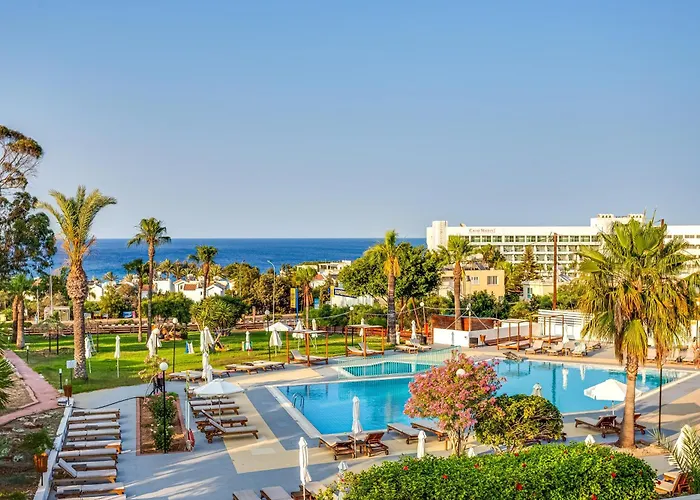 מלון Adelais Bay 3*