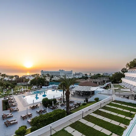 Adelais Bay Otel Protaras