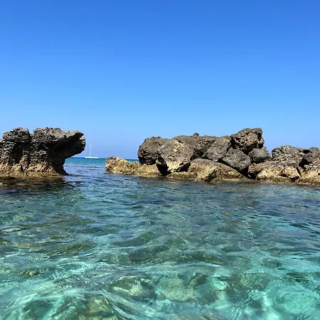 Adelais Bay