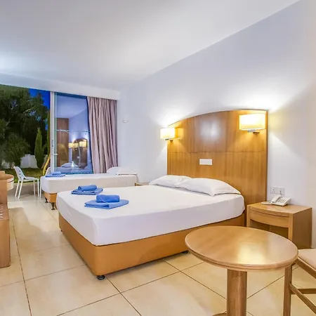 Adelais Bay 3* Protaras