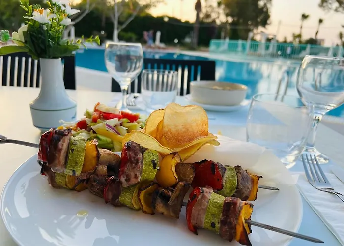 Hotel Adelais Bay 3*