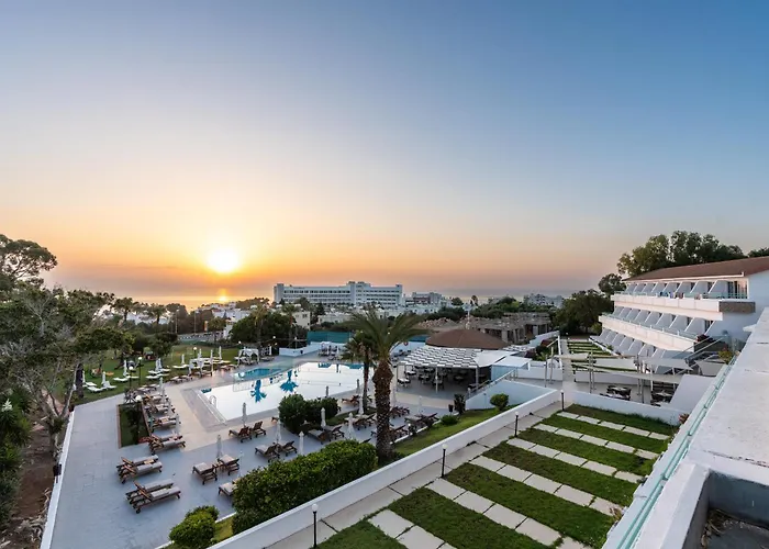 Adelais Bay Hotel Protaras