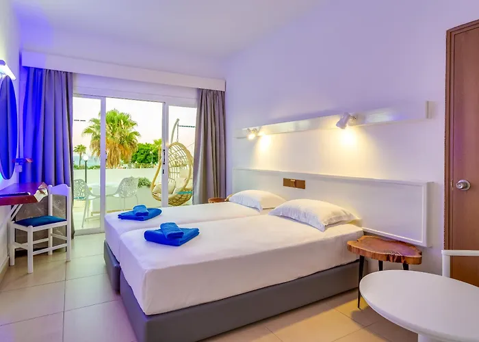 Adelais Bay Hotell Protaras