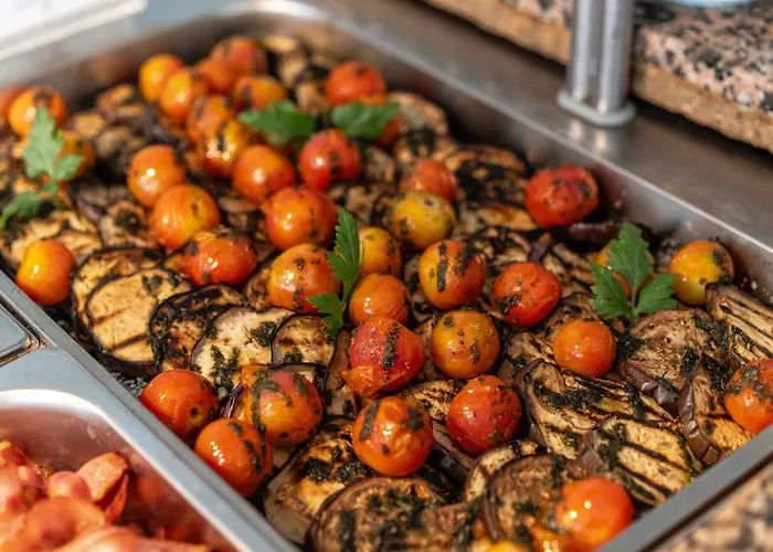 Adelais Bay 3* Protarász