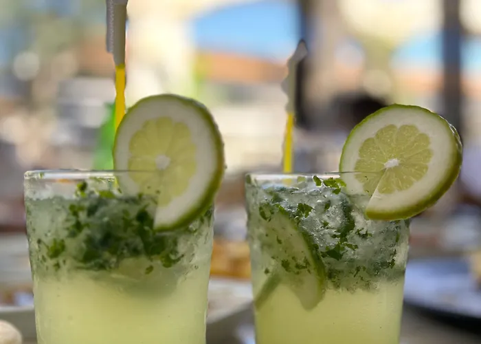 Adelais Bay Szálloda Protarász